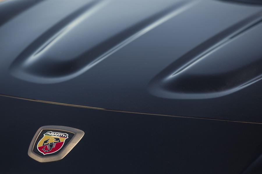 Детали экстерьера Abarth 124 Spider Scorpione (348) 2017 года  (фото 20 из 28)